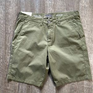 DL1961 Jake Chino Short